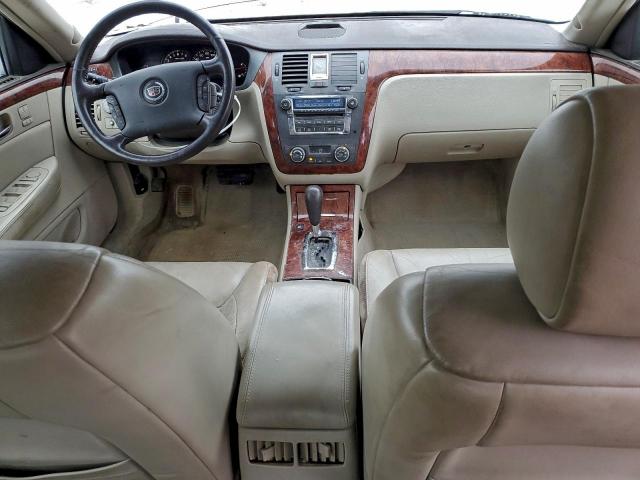 Cadillac DTS Image 12