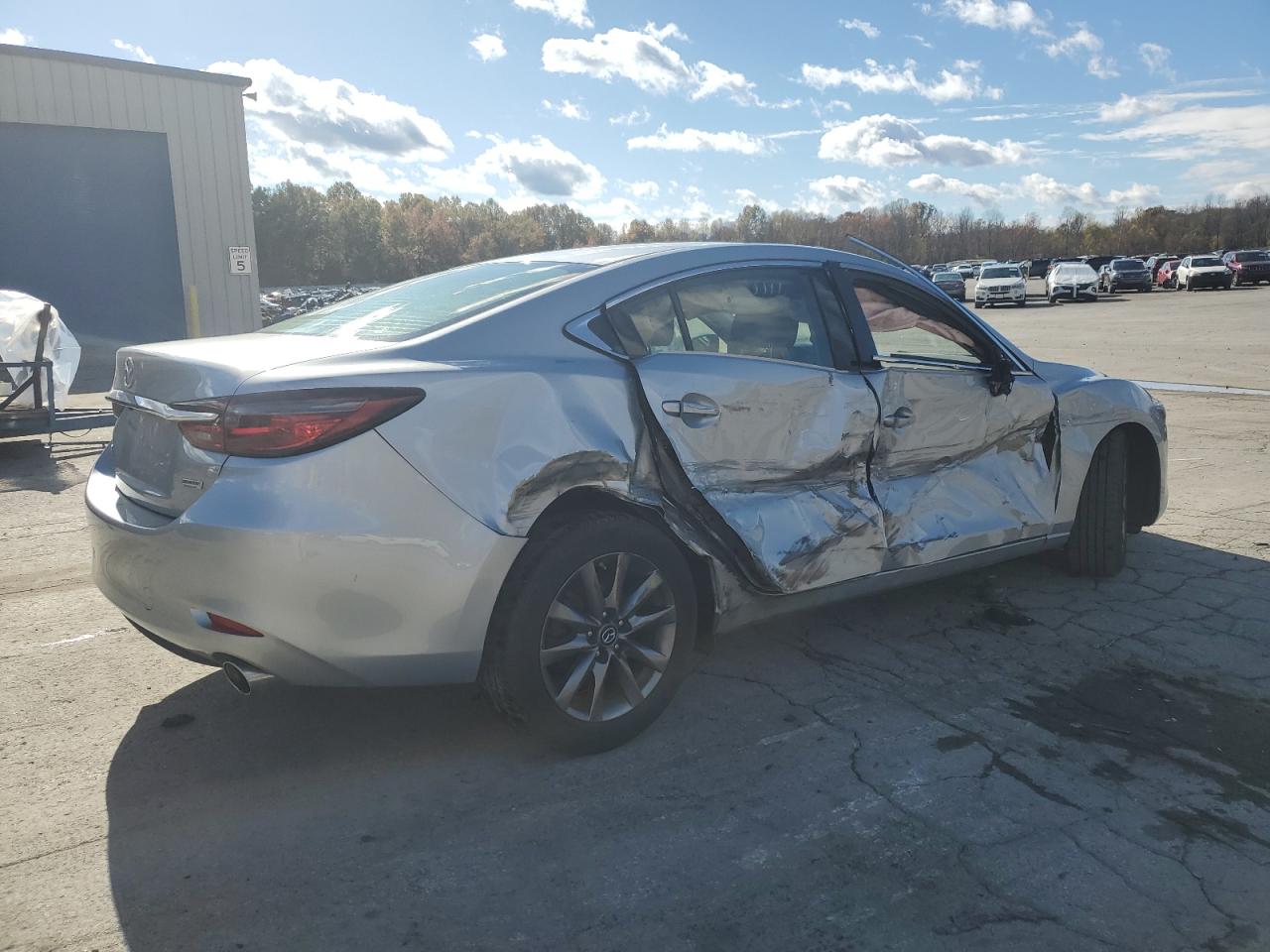 Mazda 6 Sport Image 3