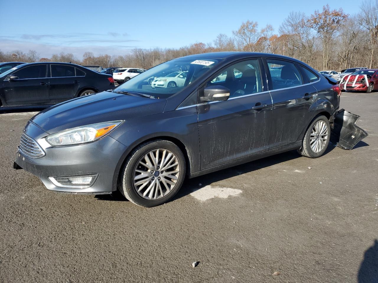 Ford Focus Titanium Image 1