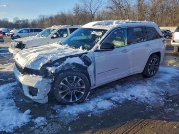  Salvage Jeep Grand Cherokee