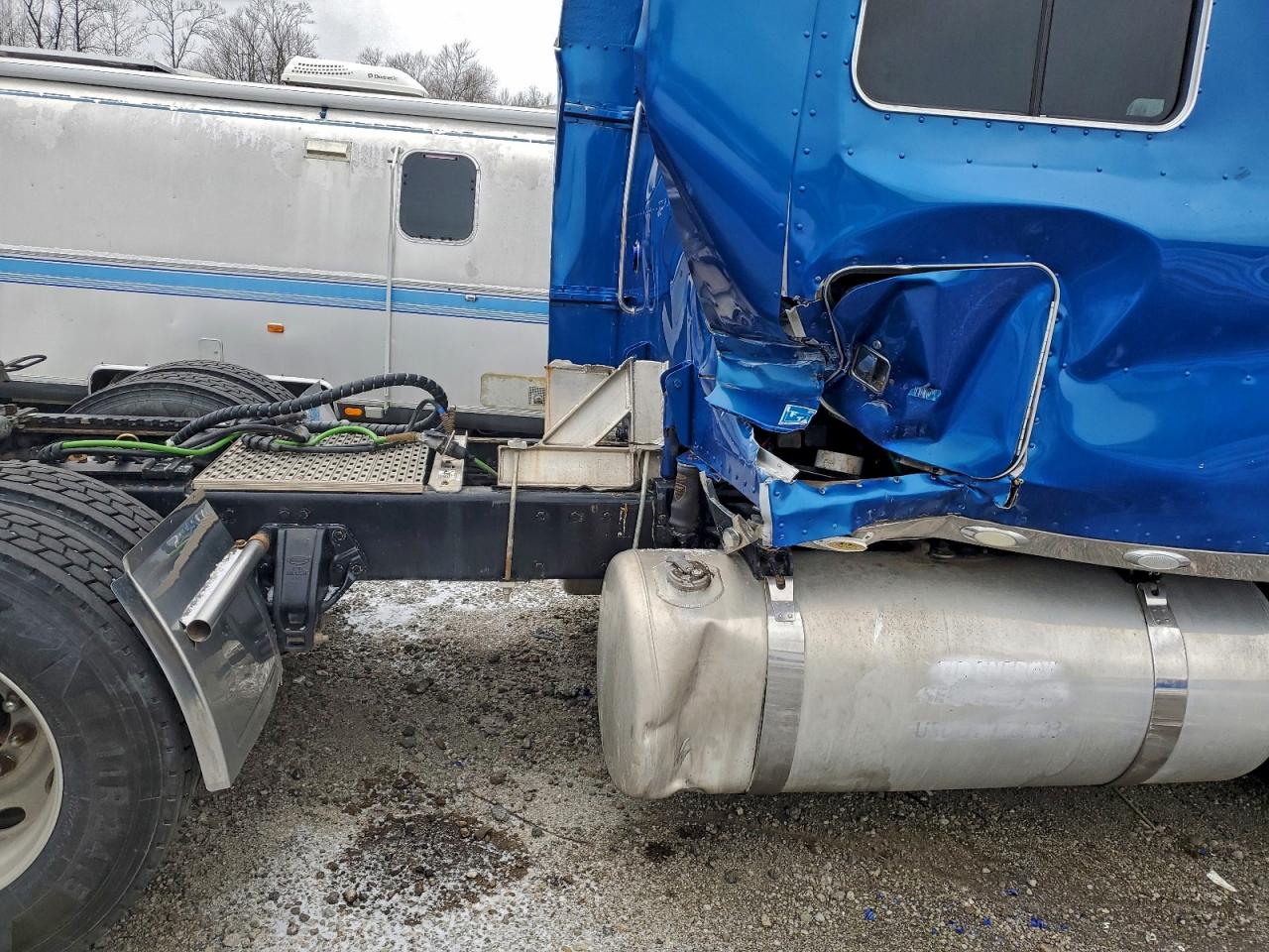 Peterbilt 379 Image 7