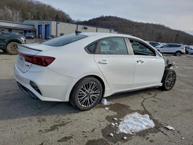 Kia Forte Gt Line Image 5