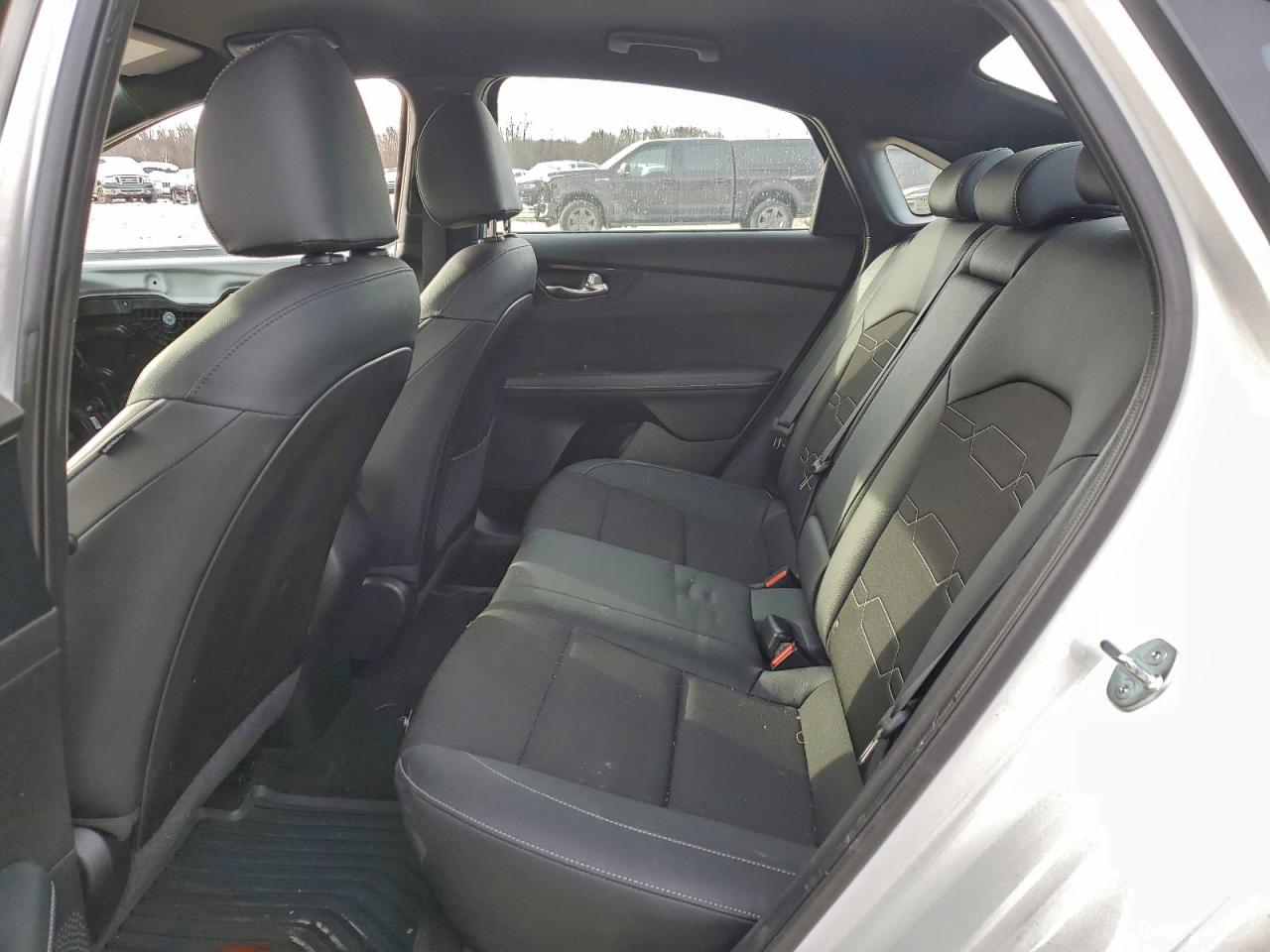 Kia Forte Gt Line Image 11