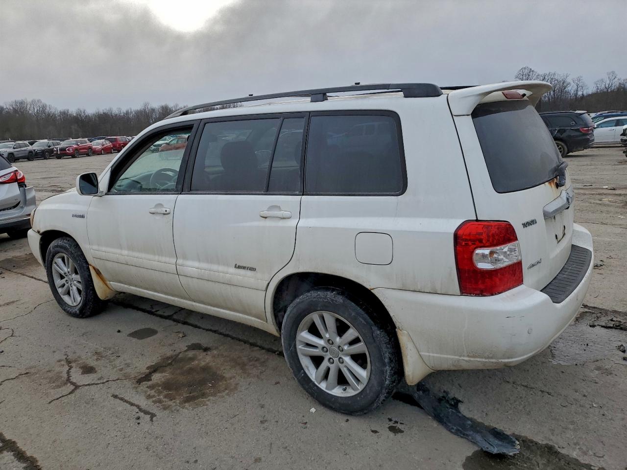 Toyota Highlander Hybrid Image 2