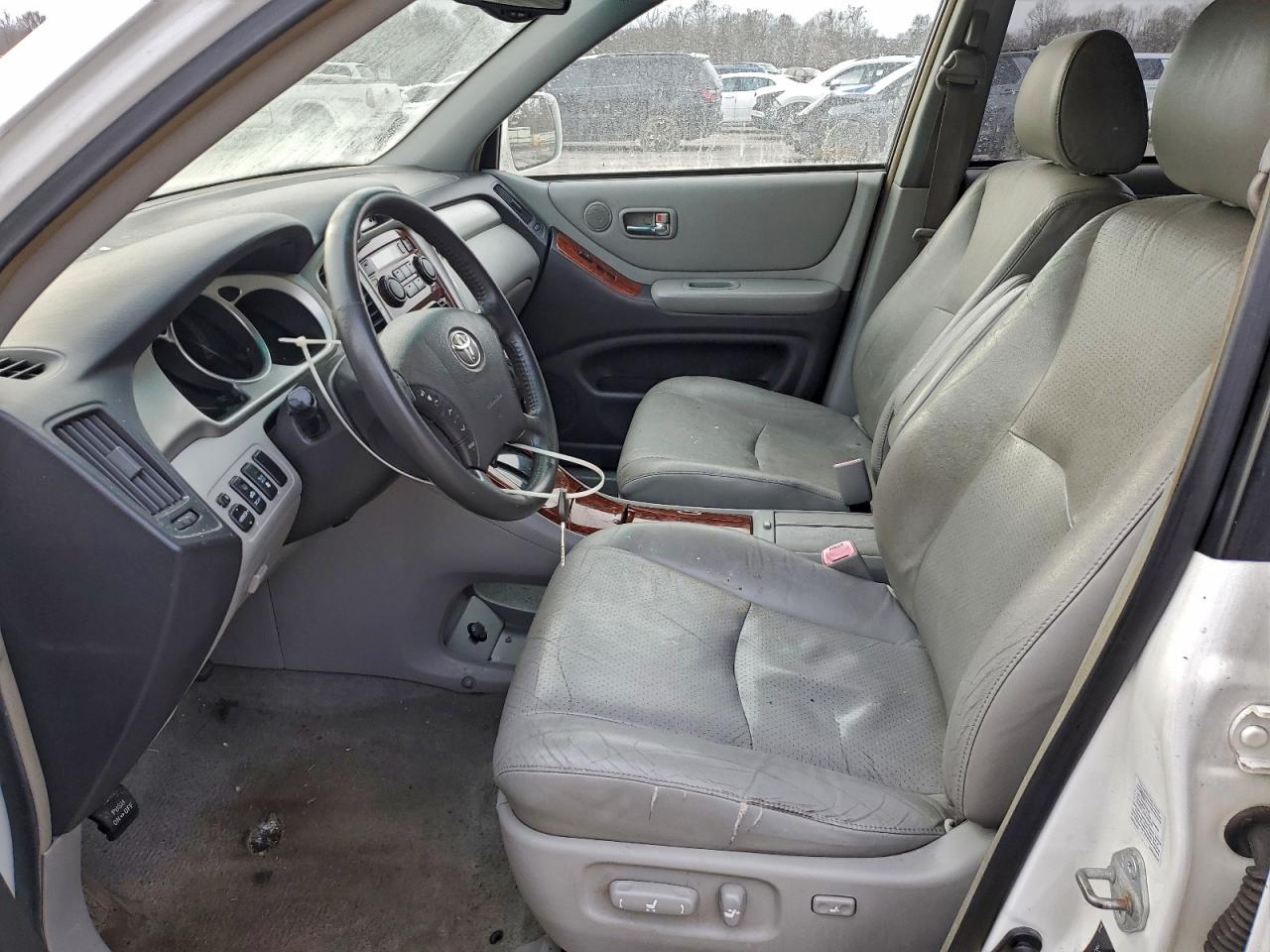 Toyota Highlander Hybrid Image 9