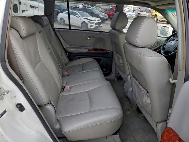 Toyota Highlander Hybrid Image 8