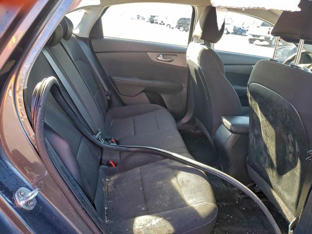 Kia Forte Fe Image 6