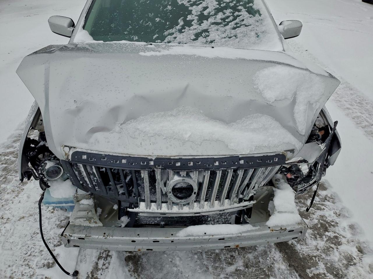 Mercury Milan Premier Image 10