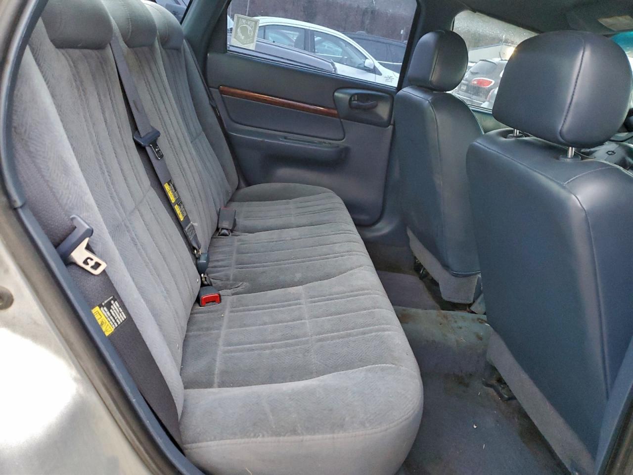 Chevrolet Impala Image 10