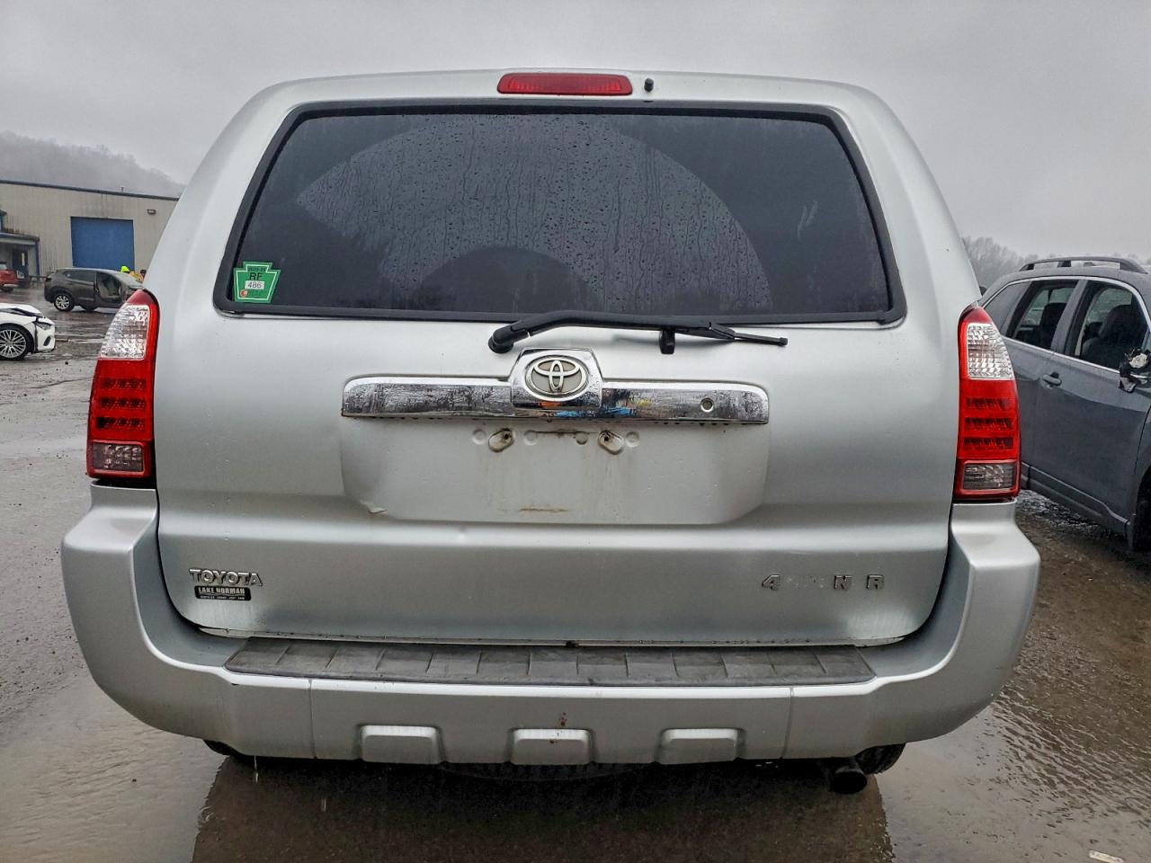 Toyota 4Runner Sr5 Image 6