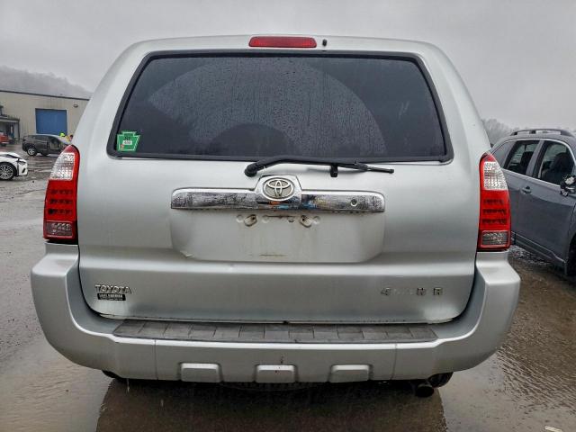 Toyota 4Runner Sr5 Image 6