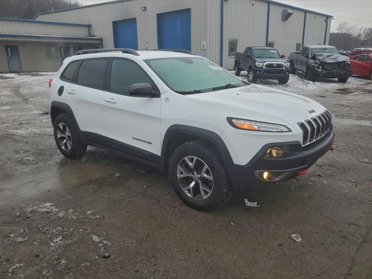 Jeep Cherokee Trailhawk Image 5