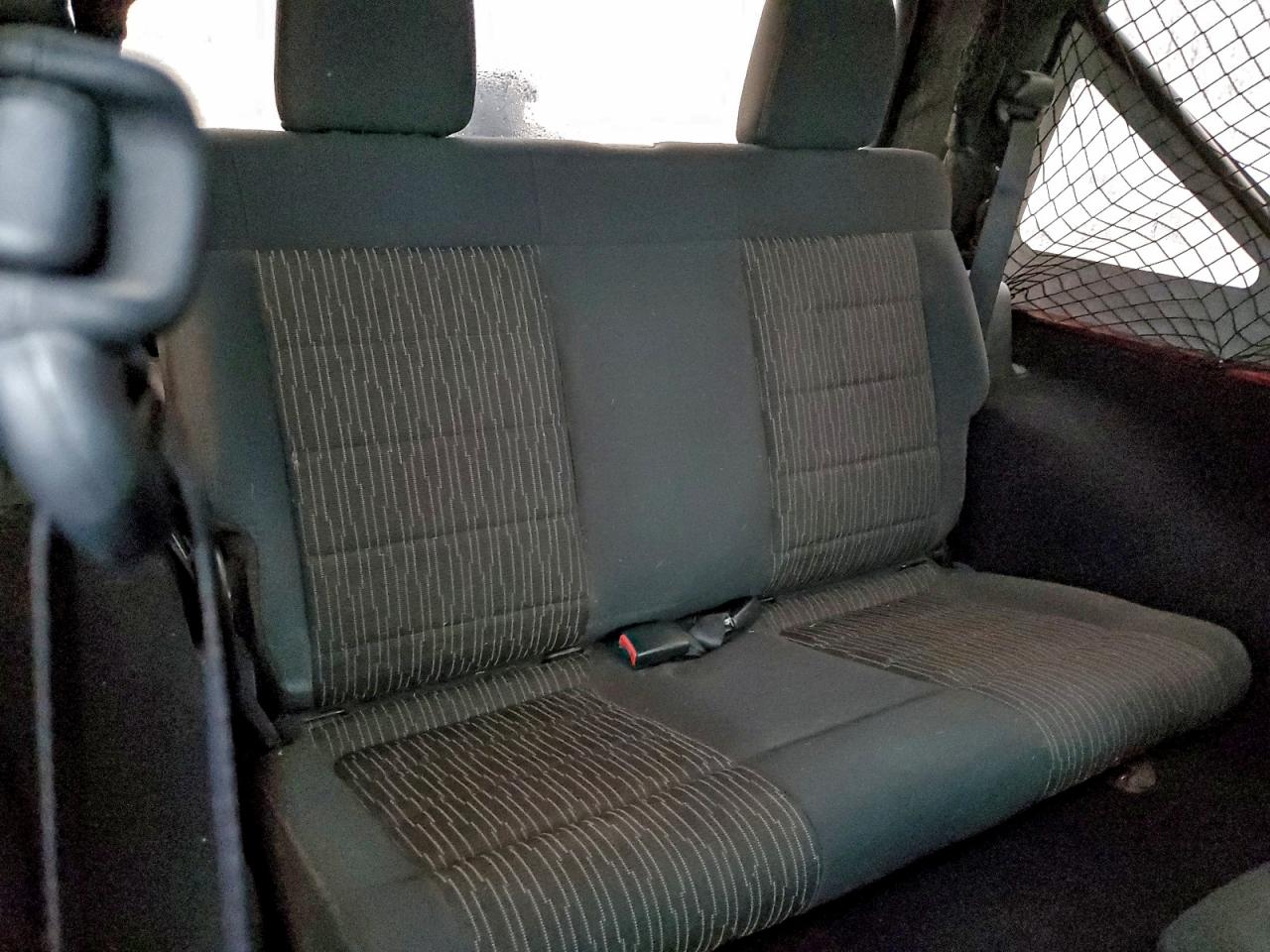 Jeep Wrangler Sahara Image 8