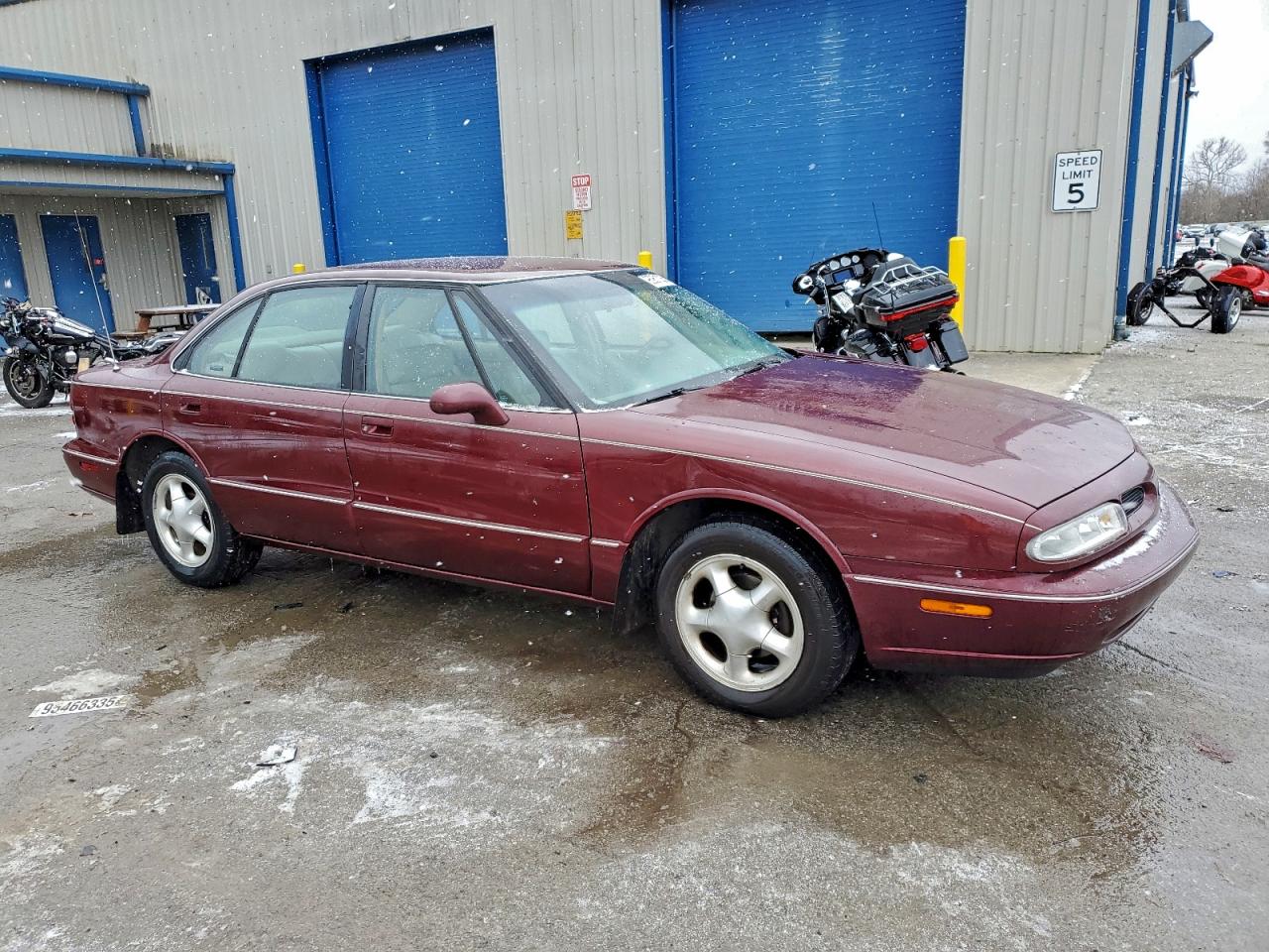 Oldsmobile 88 Base Image 5