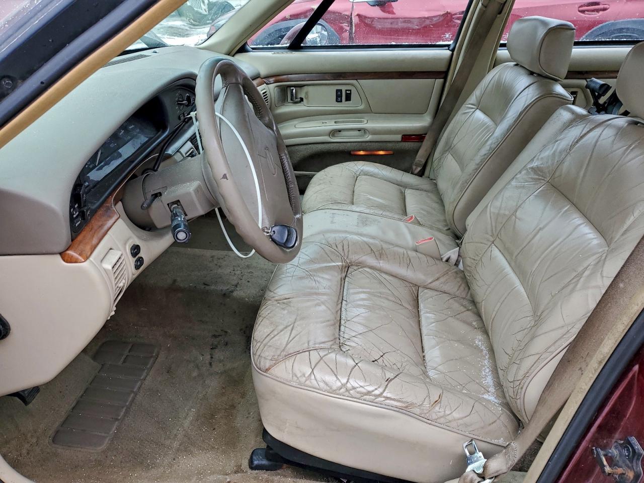 Oldsmobile 88 Base Image 11