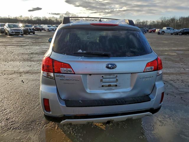 Subaru Outback 2.5i Limited Image 4