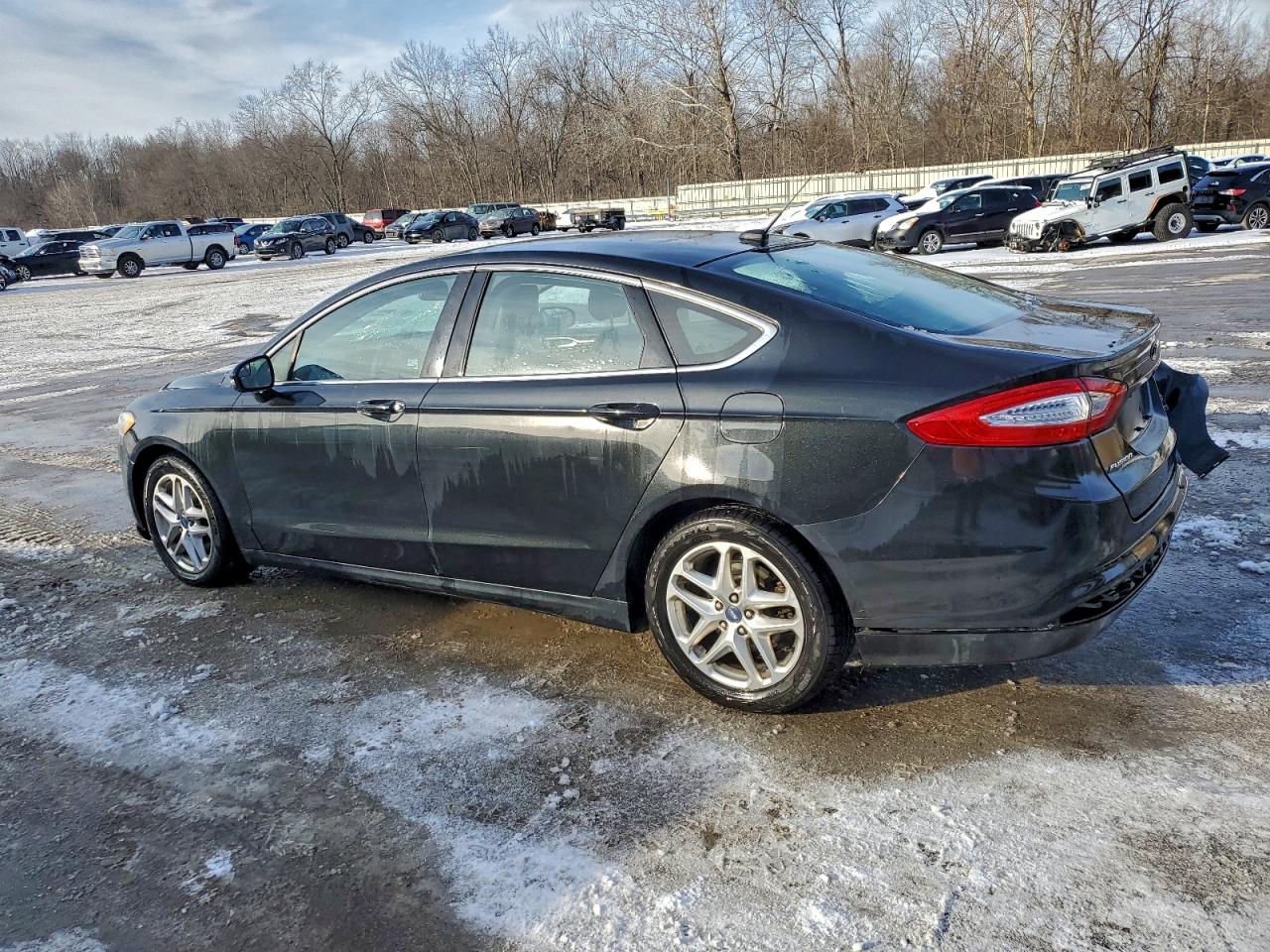 Ford Fusion Se Image 9