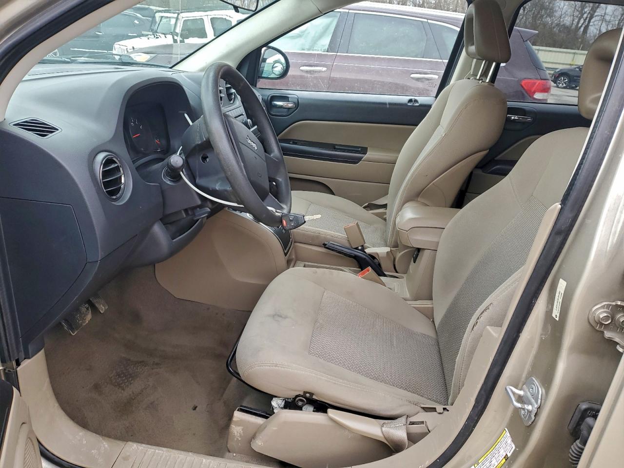 Jeep Compass Sport Image 13