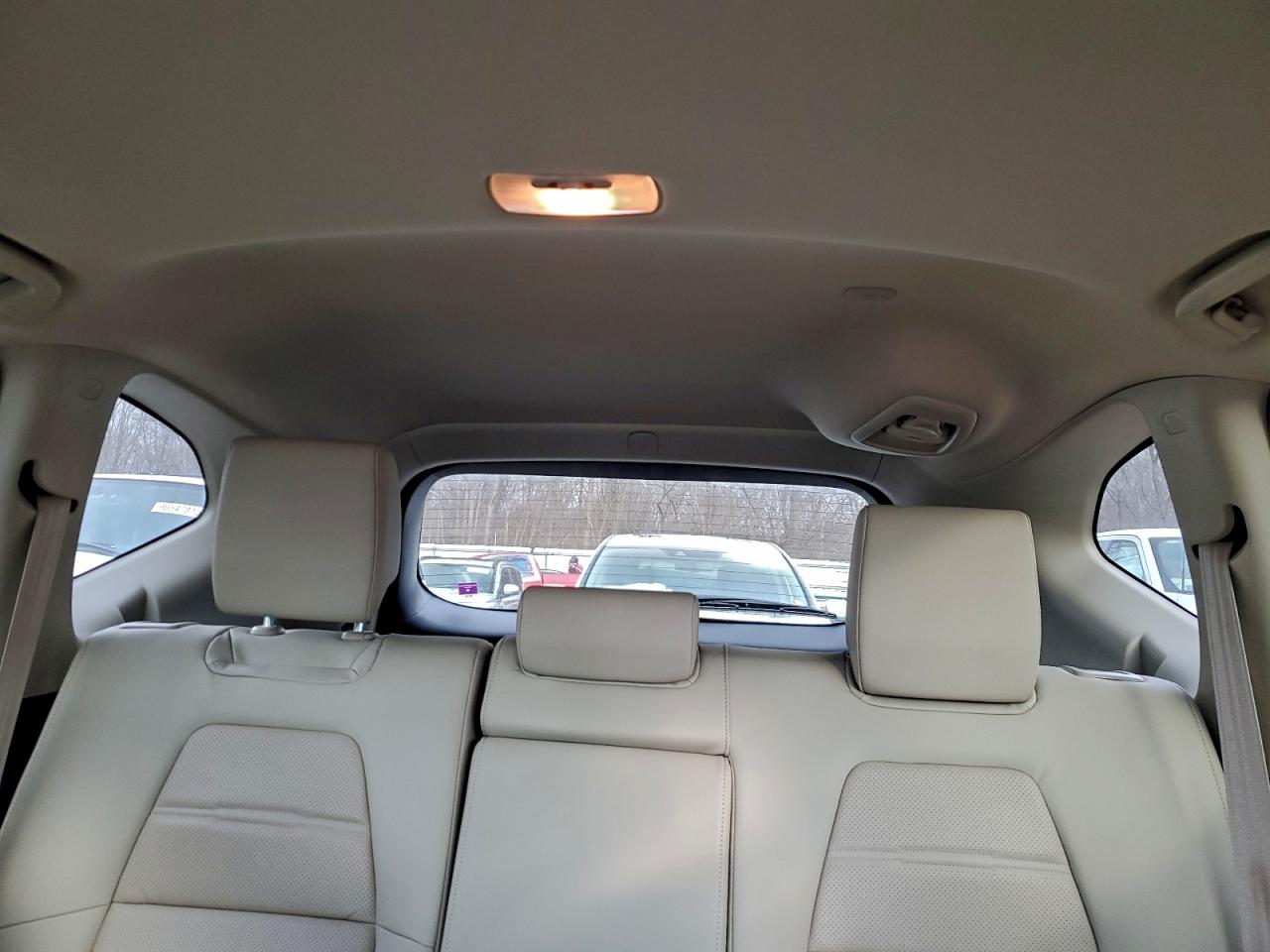 Honda Crv Touring Image 9