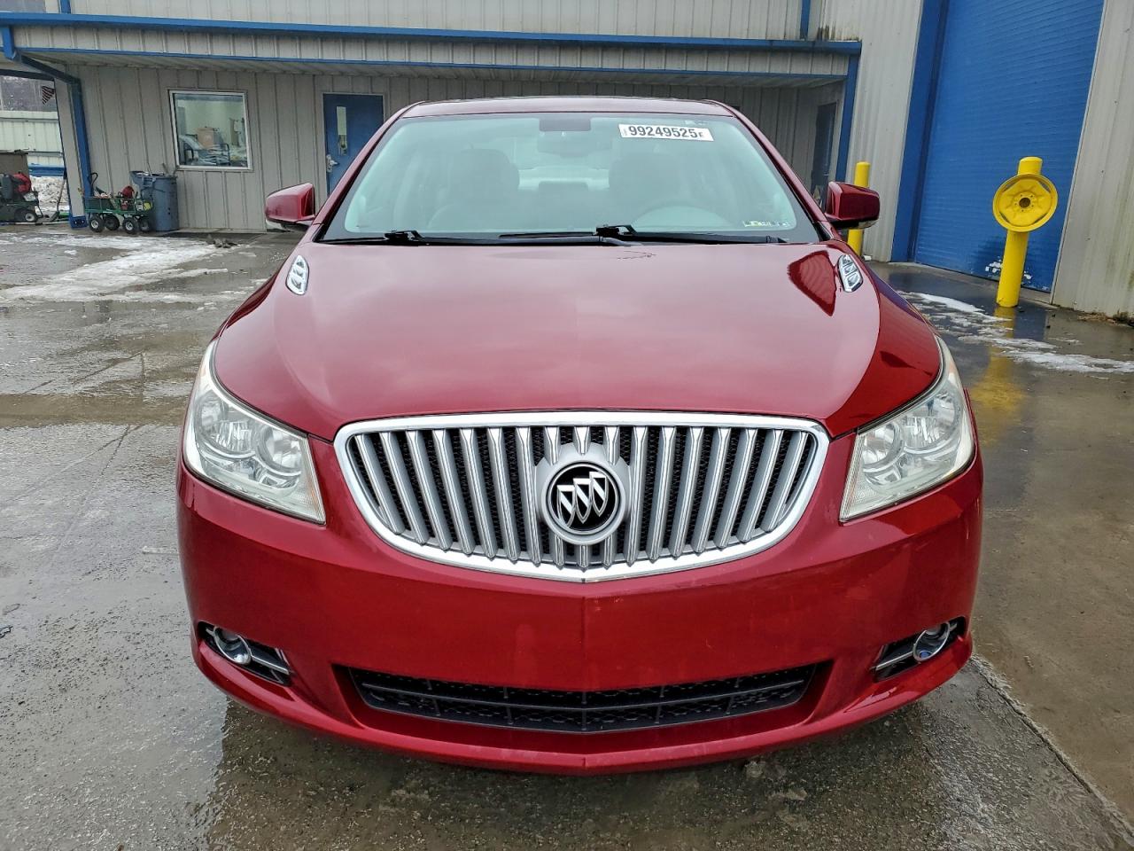 Buick LaCrosse Cxl Image 2