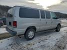 Ford Econoline E250 Van Image 3