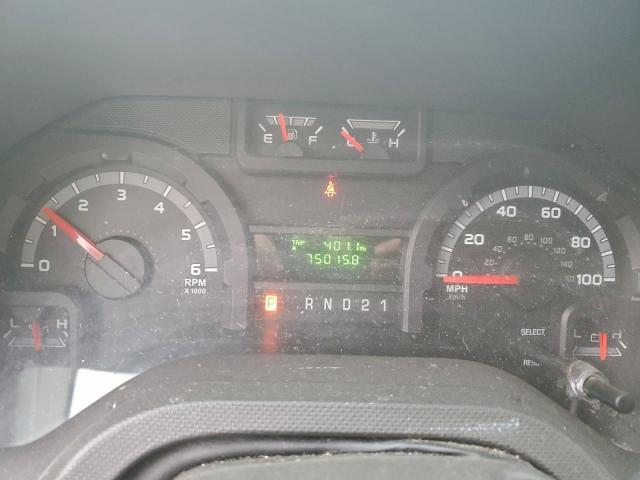 Ford Econoline E250 Van Image 11