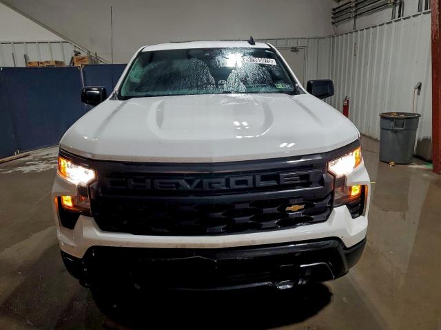 Chevrolet Silverado C1500 Image 10