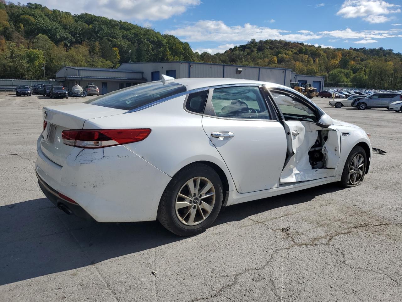 Kia Optima Lx Image 5