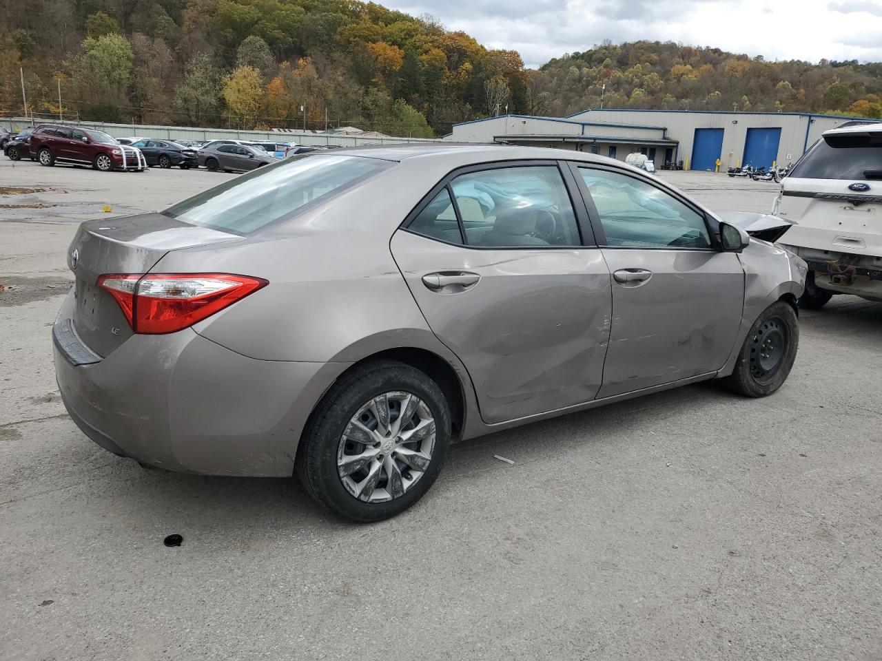 Toyota Corolla L Image 2