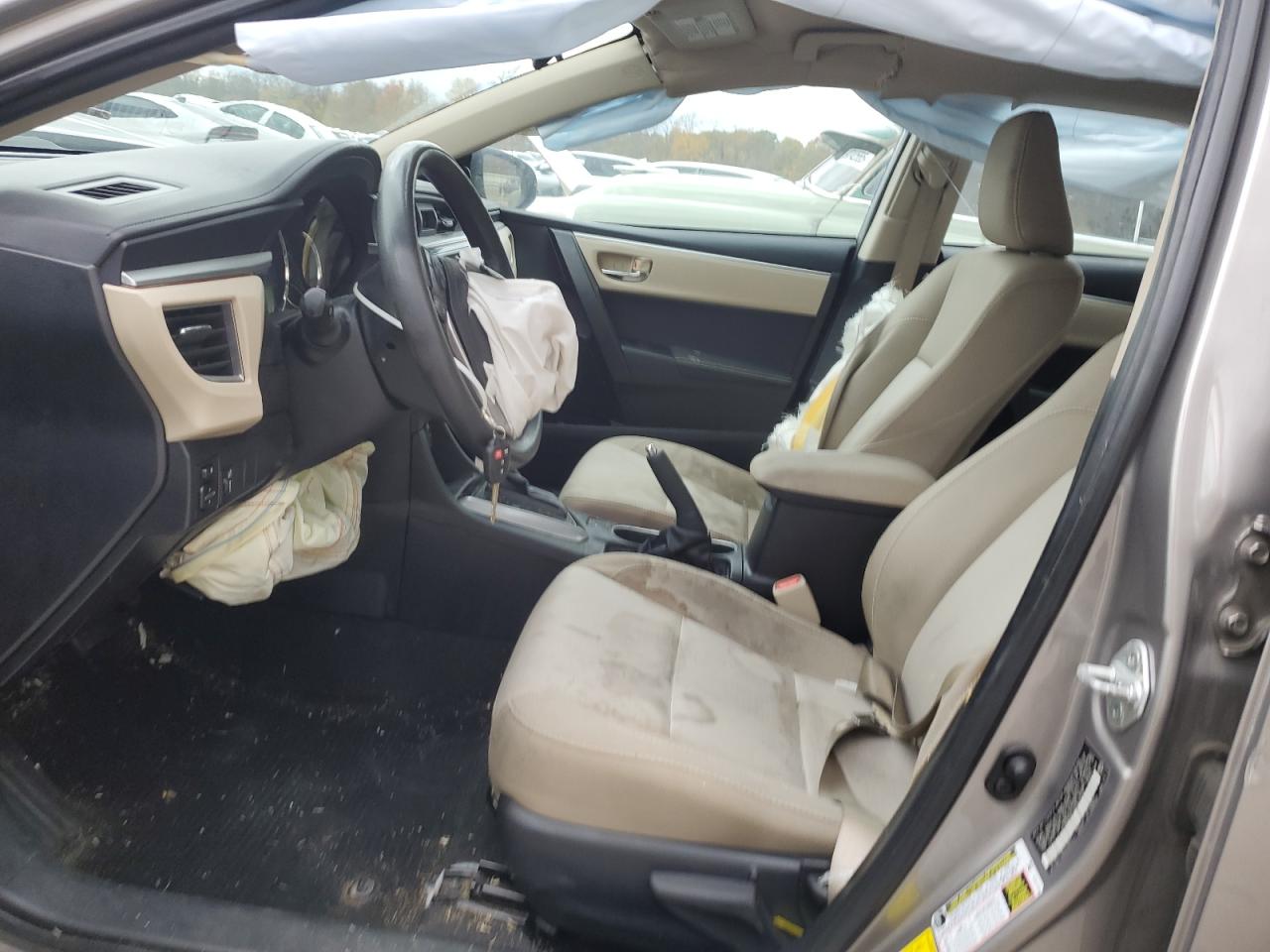 Toyota Corolla L Image 7