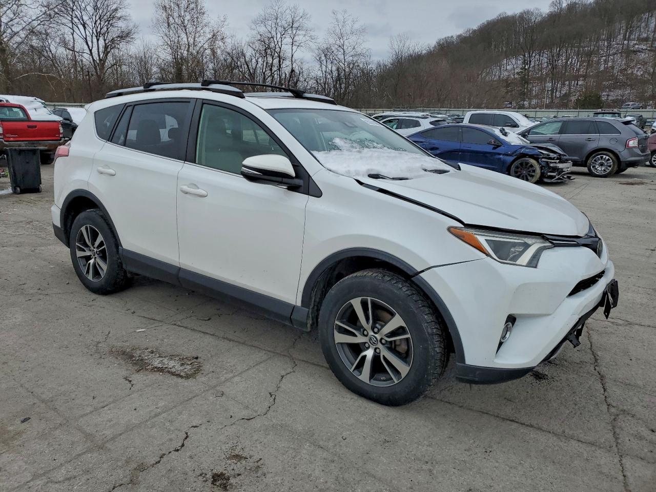 Toyota RAV4 Adventure Image 9