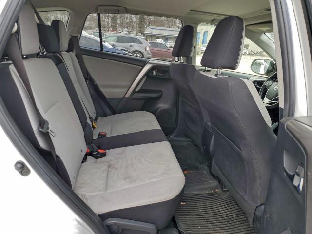 Toyota RAV4 Adventure Image 2