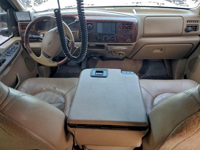 Ford F-350 Super Duty Image 7