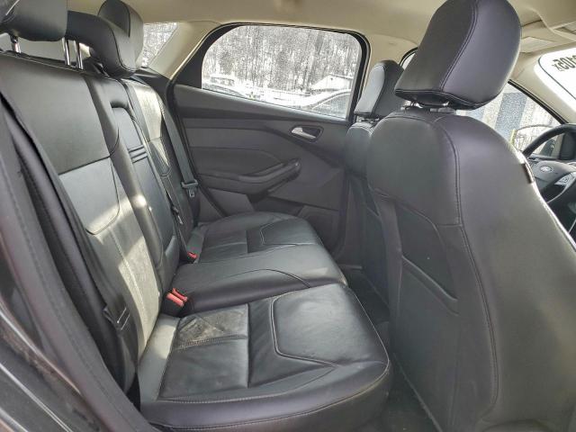 Ford Focus Se Image 8