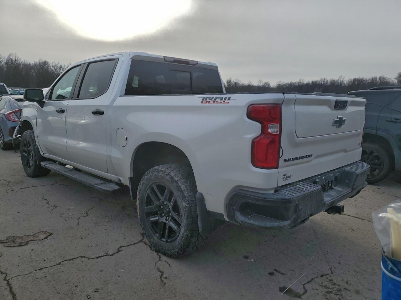 Chevrolet Silverado K1500 Lt Trail Boss Image 3