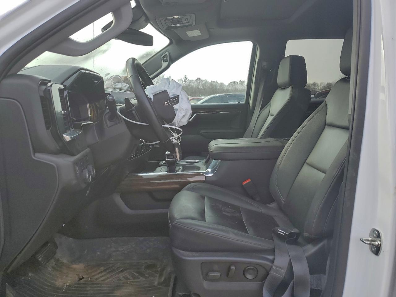 Chevrolet Silverado K1500 Lt Trail Boss Image 8