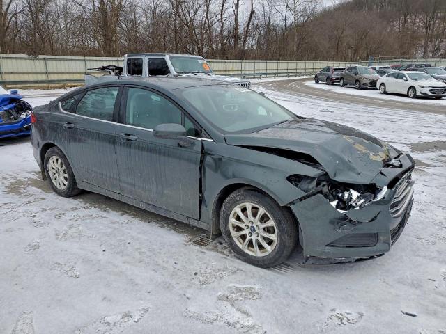 Ford Fusion S Image 2
