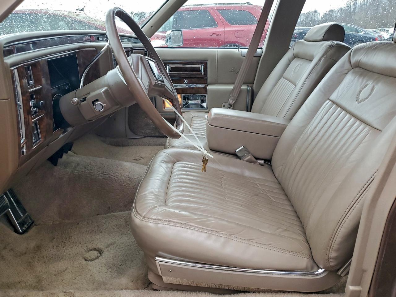 Cadillac Brougham Image 2