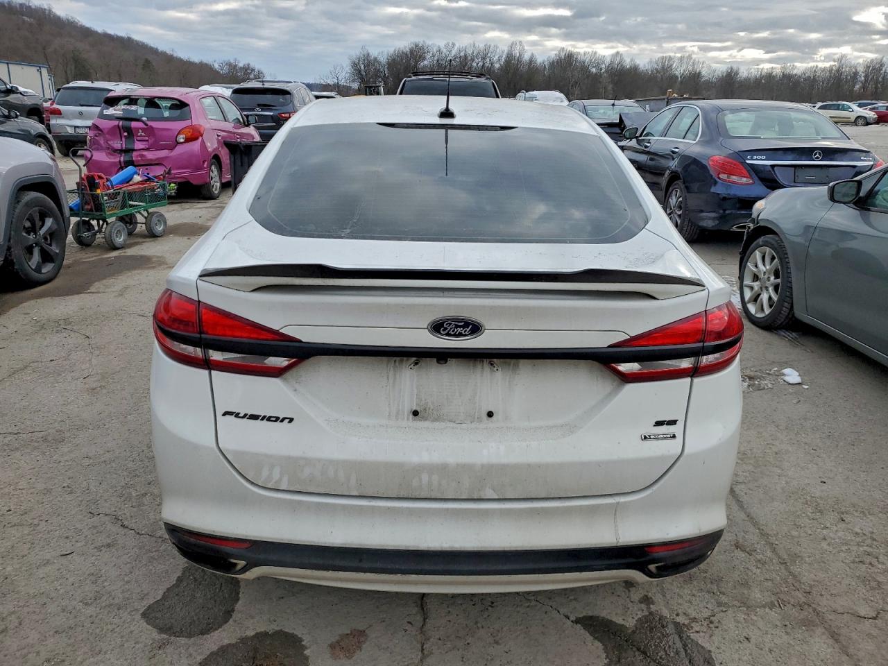Ford Fusion Se Image 7