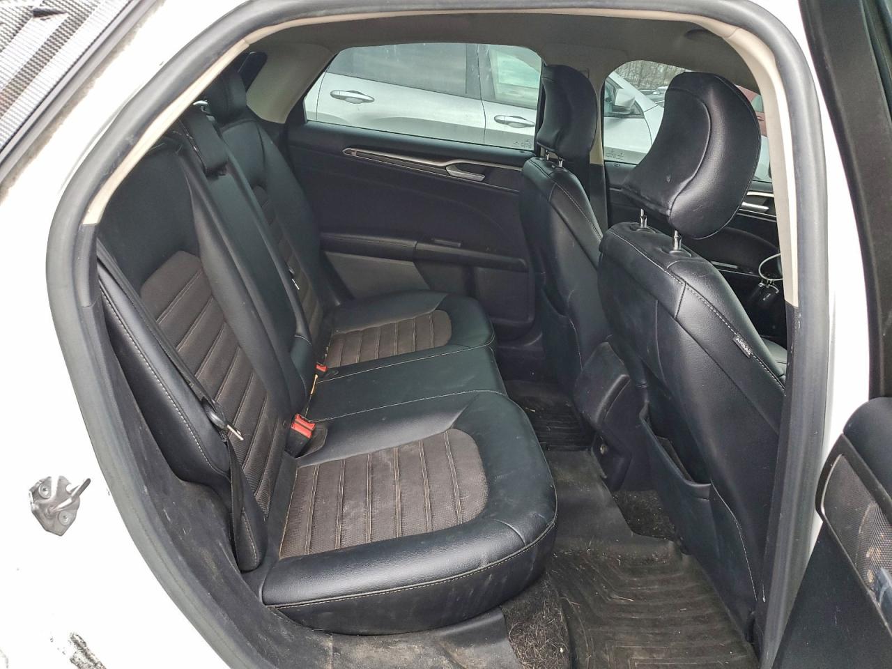 Ford Fusion Se Image 10