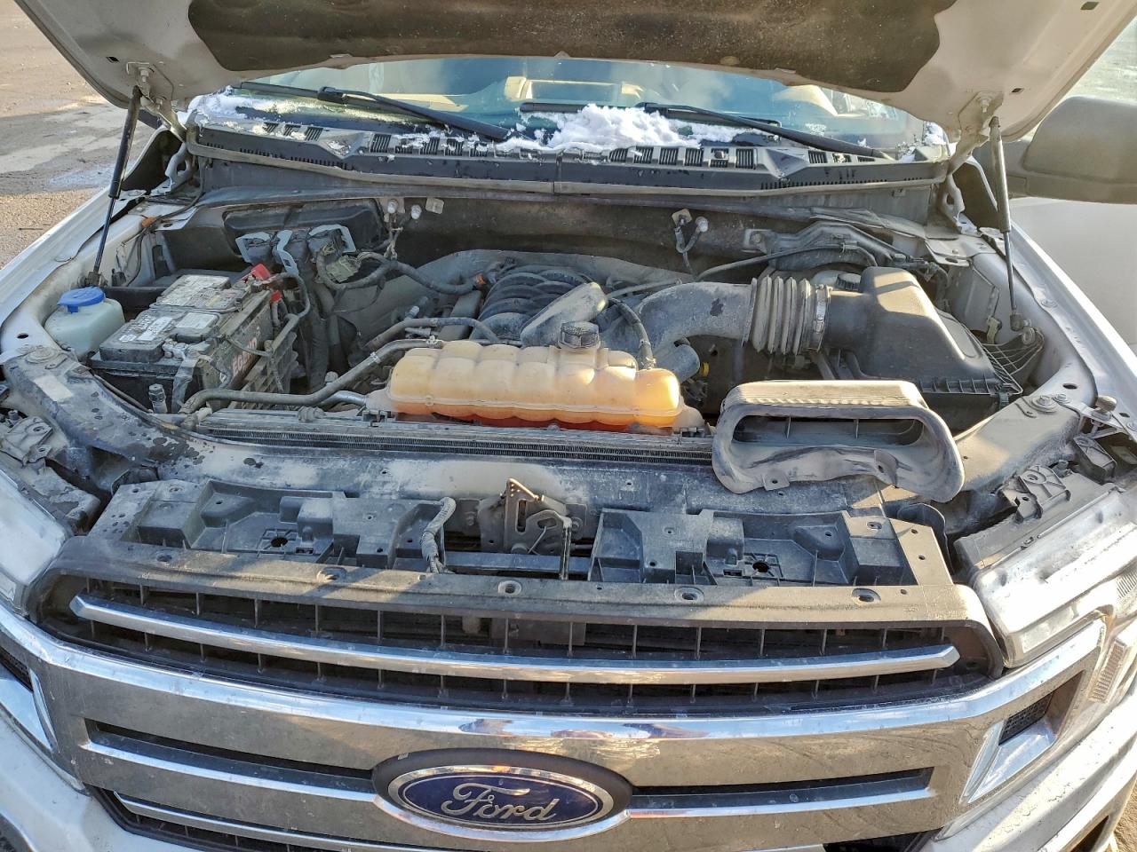 Ford F-150 Supercrew Image 5