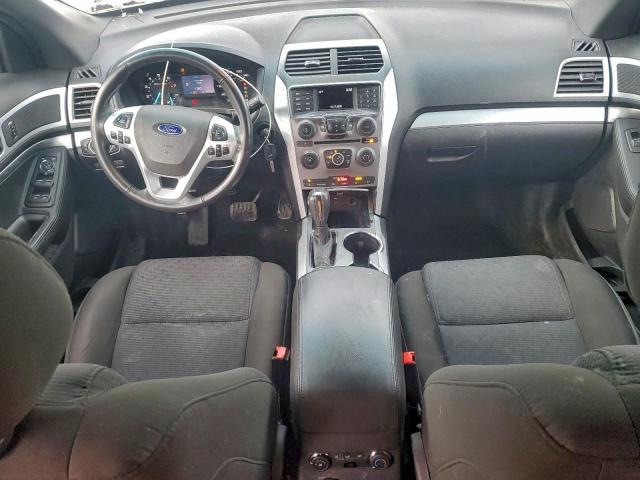 Ford Explorer Xlt Image 8