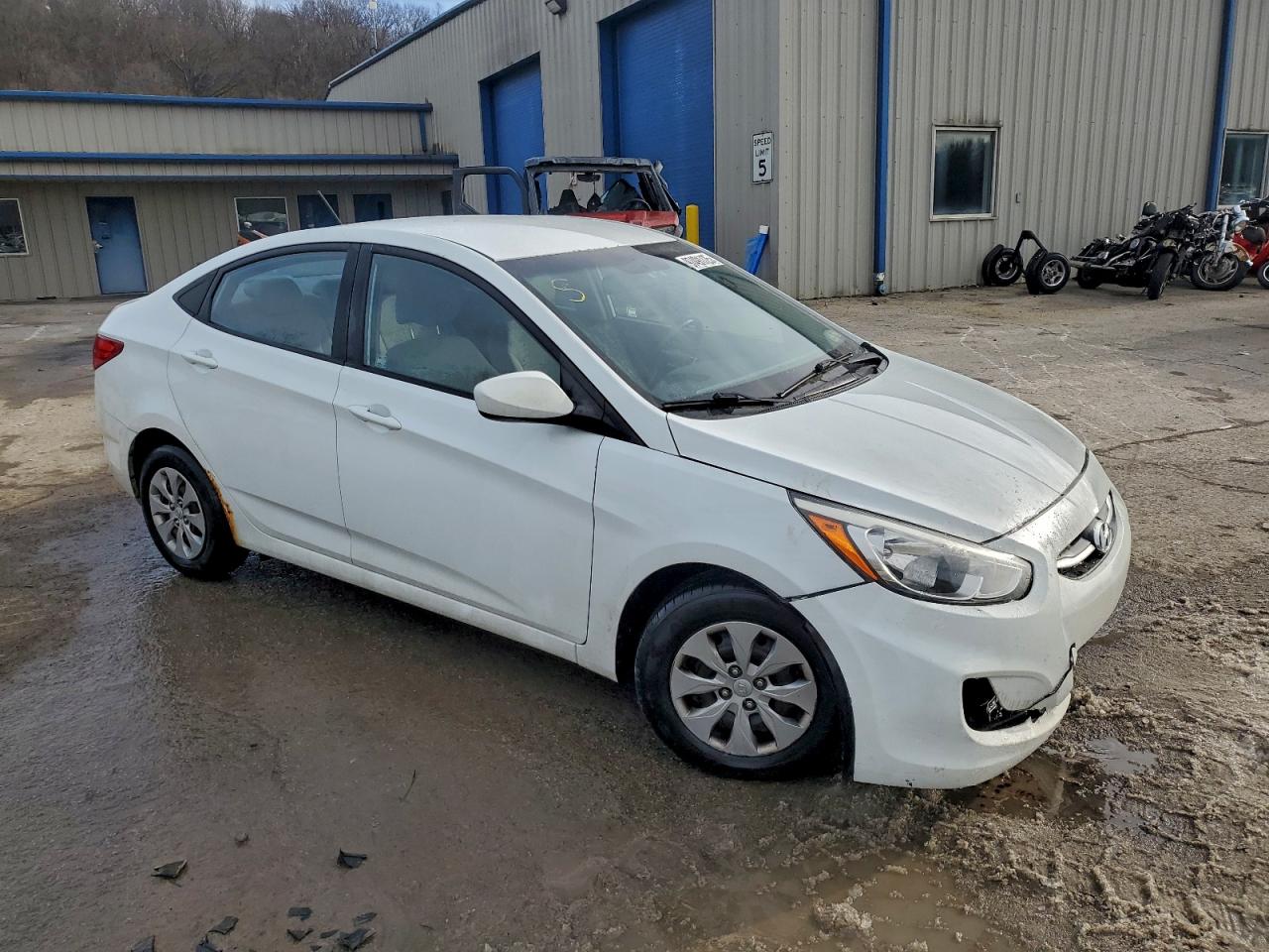 Hyundai ACCENT Gls Image 8