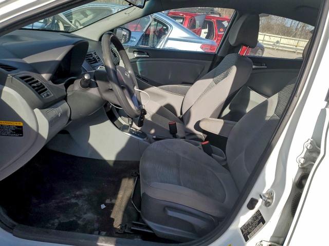 Hyundai ACCENT Gls Image 4