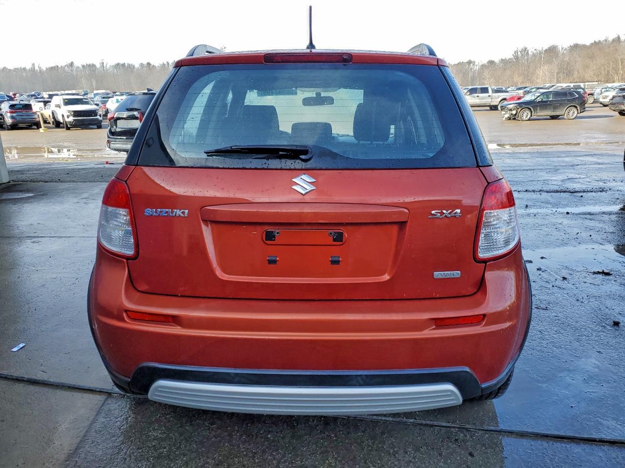 Suzuki SX4 Base Image 6