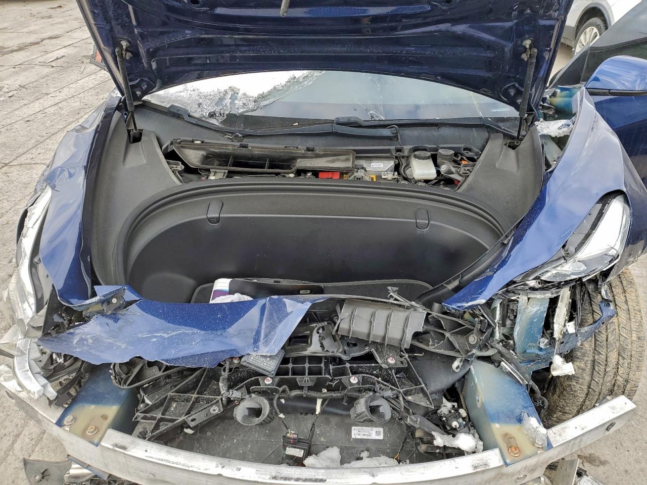 Tesla Model 3 Image 6