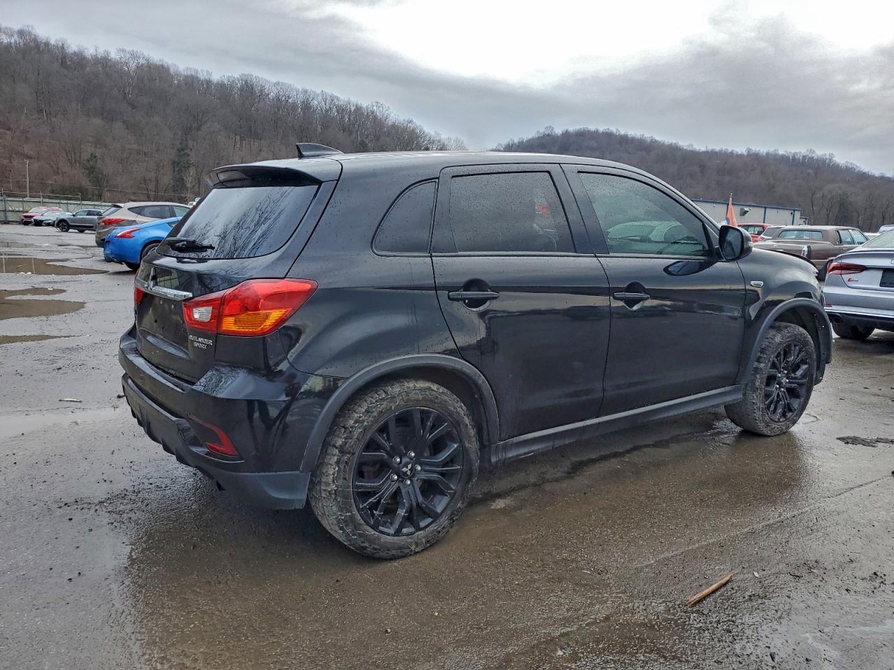 Mitsubishi Outlander Es Image 3