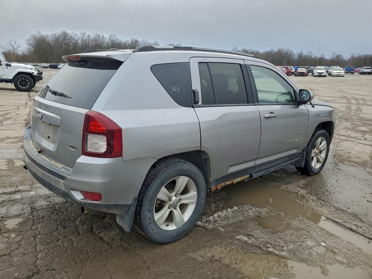 Jeep Compass Latitude Image 3