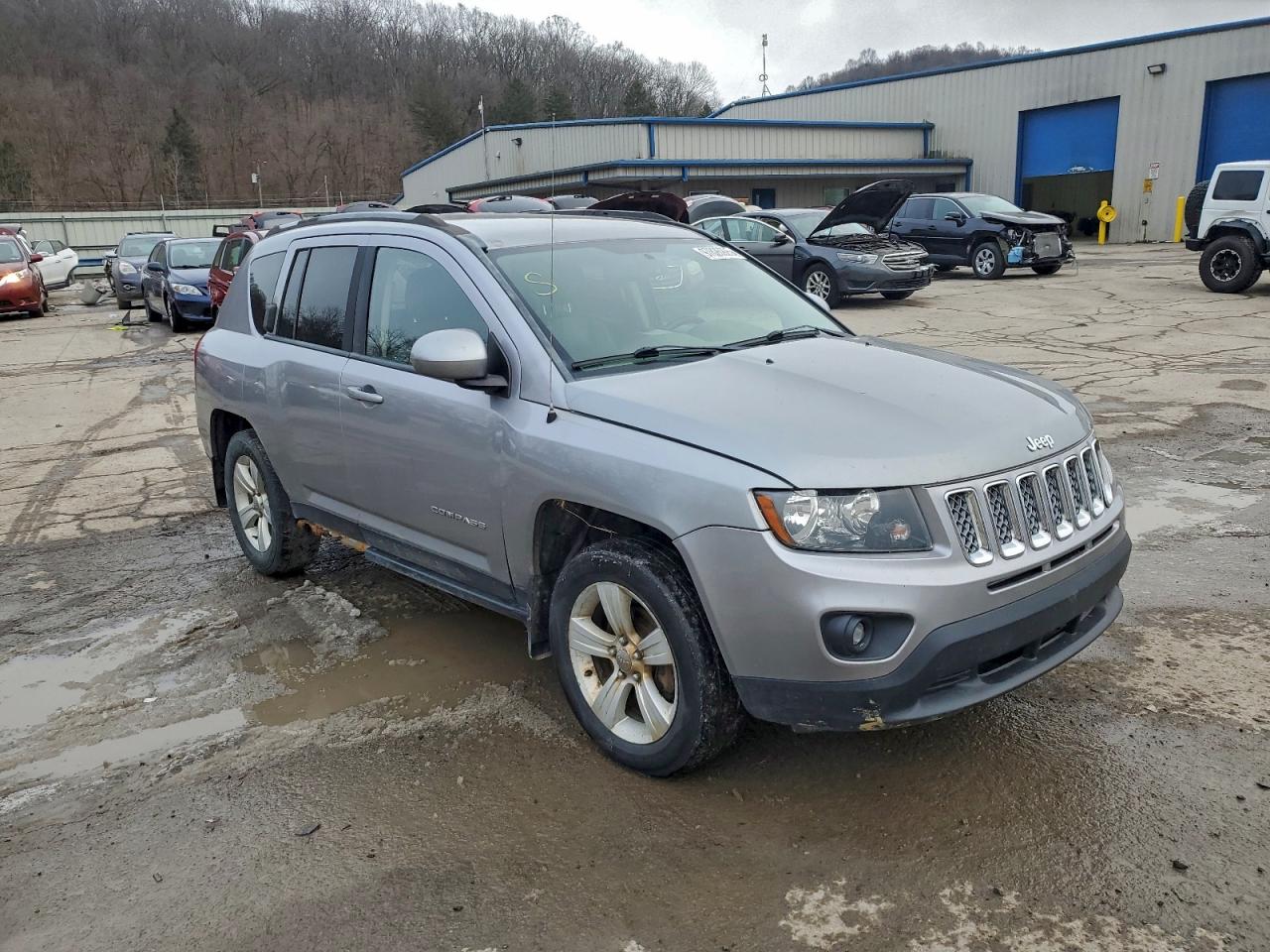 Jeep Compass Latitude Image 2