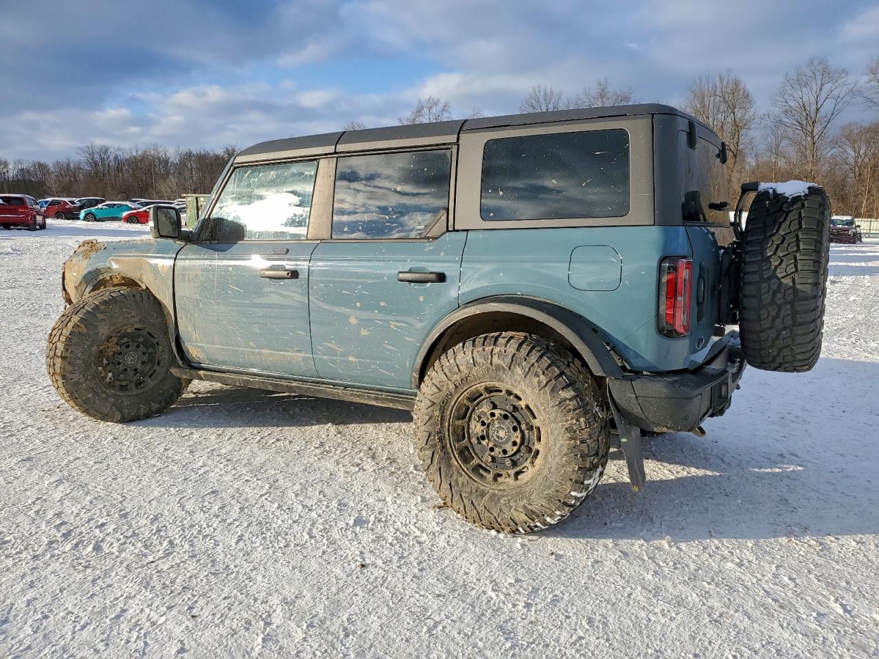 Ford Bronco Base Image 2